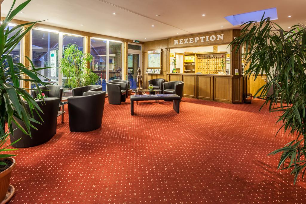 Landhotel Zur Linde 버든 외부 사진