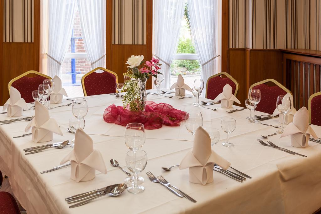 Landhotel Zur Linde 버든 외부 사진