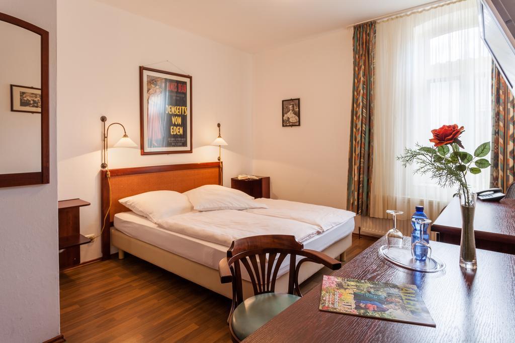 Landhotel Zur Linde 버든 객실 사진