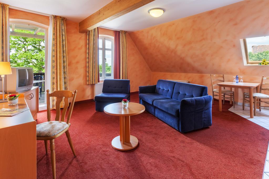 Landhotel Zur Linde 버든 외부 사진