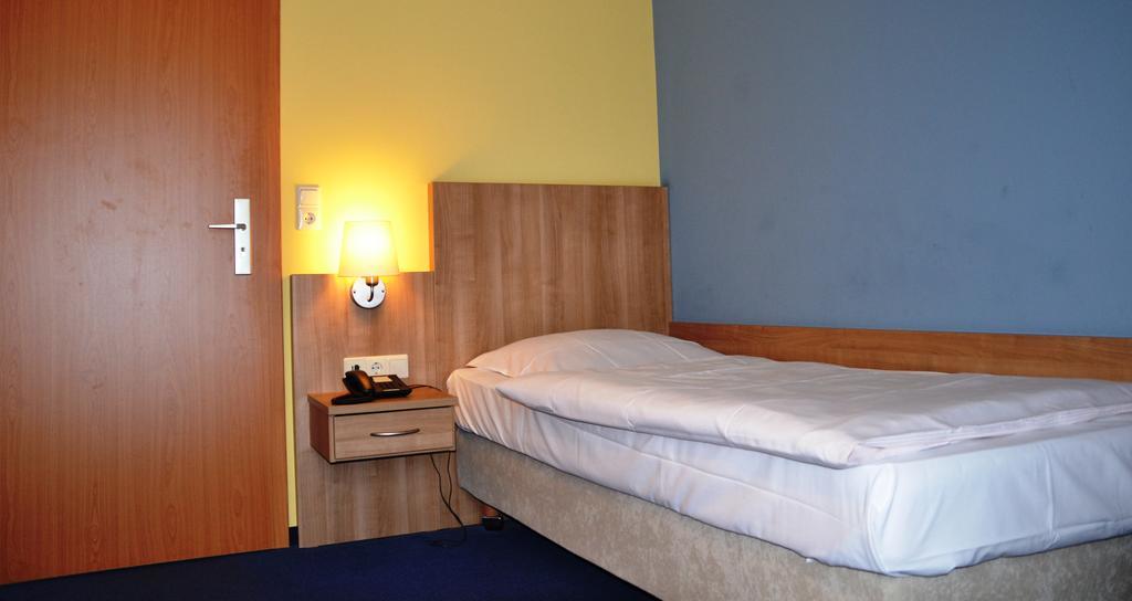 Landhotel Zur Linde 버든 객실 사진